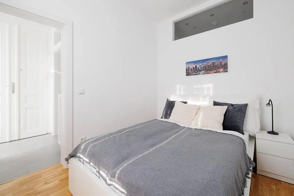 Modern Apartment Near City Center - 2Br, Netflix Vienna