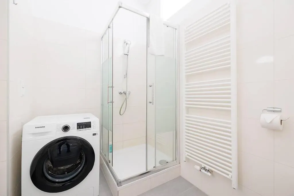 Modern Apartment Near City Center - 2Br, Netflix Vienna Austria